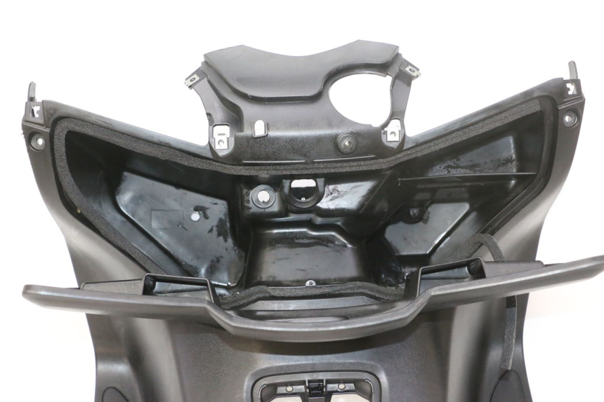 photo de TABLIER INTERIEUR YAMAHA X-MAX XMAX 125 (2010 - 2013) - Zoom qualité