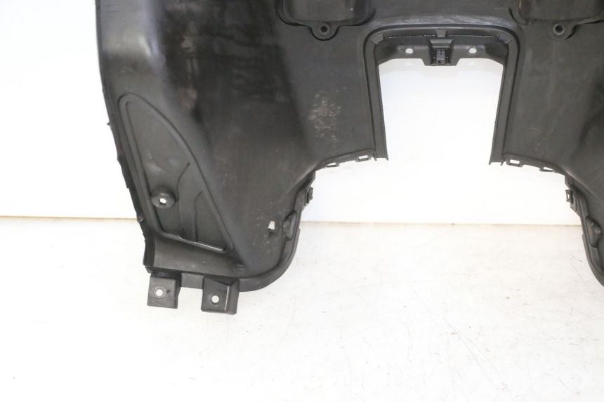 photo de TABLIER INTERIEUR YAMAHA X-MAX XMAX 125 (2010 - 2013) - État de surface