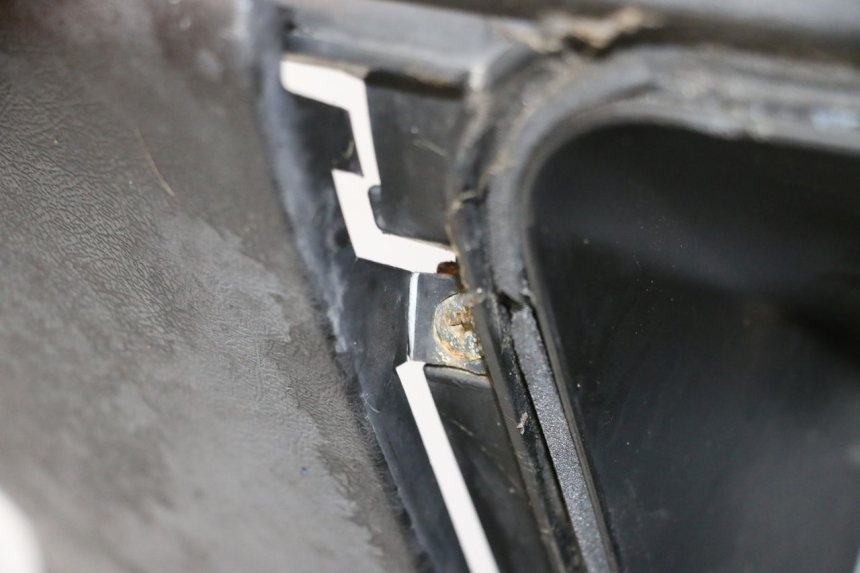 photo de TABLIER INTERIEUR YAMAHA X-MAX XMAX 250 (2006 - 2009) - Détail de la pièce