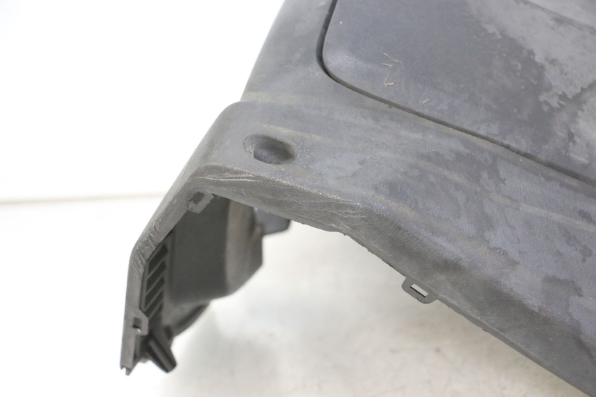 photo de TABLIER INTERIEUR YAMAHA X-MAX XMAX 250 (2006 - 2009) - Photo complémentaire