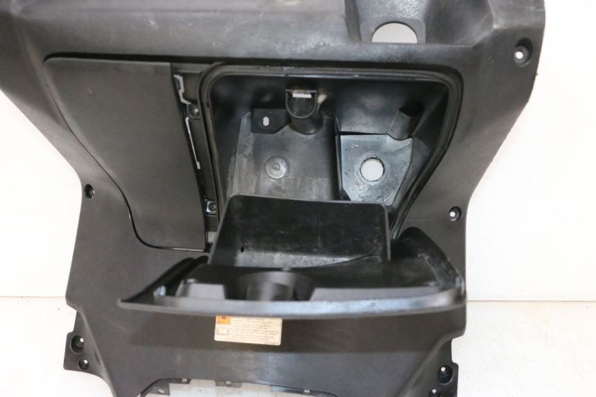 photo de TABLIER INTERIEUR YAMAHA XMAX X-MAX 125 (2006 - 2009) - Zoom composants