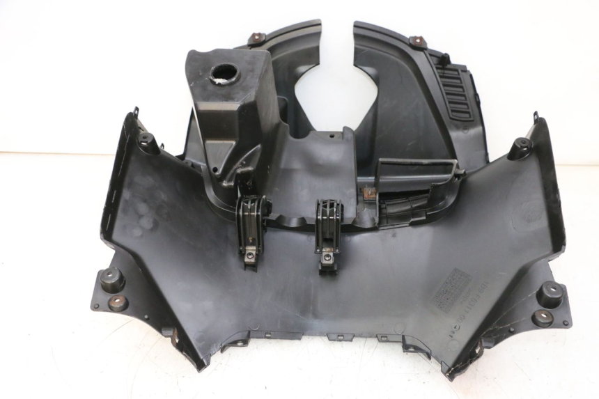 photo de TABLIER INTERIEUR YAMAHA XMAX X-MAX 125 (2006 - 2009) - Marquages et références