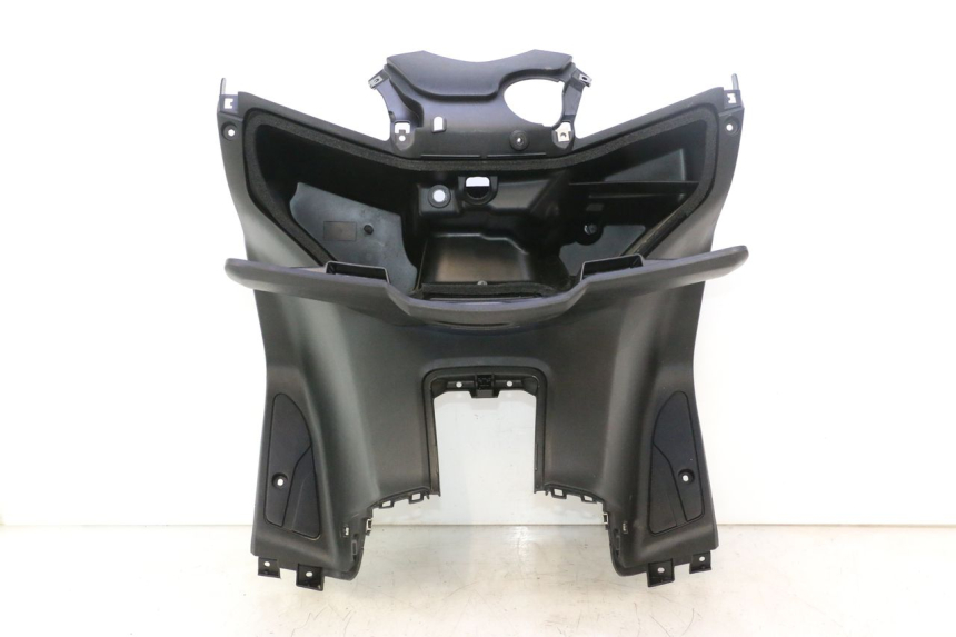 photo de TABLIER INTERIEUR YAMAHA X-MAX XMAX 125 (2010 - 2013) - Détail de la pièce