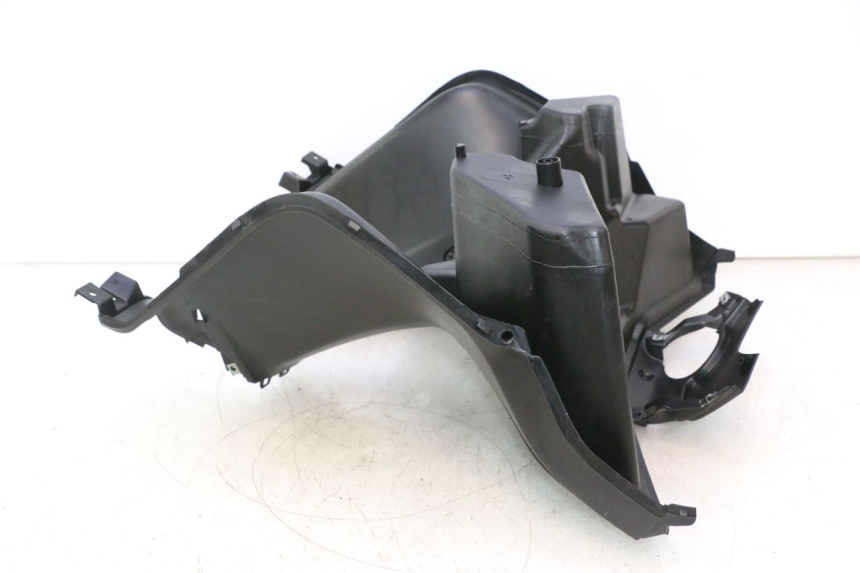 photo de TABLIER INTERIEUR YAMAHA X-MAX XMAX 125 (2010 - 2013) - Inspection visuelle
