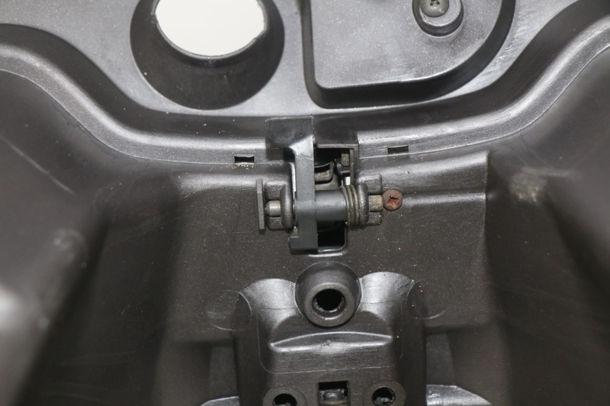 photo de TABLIER INTERIEUR PIAGGIO X9 EVOLUTION 250 (2003 - 2007) - Autre angle de vue