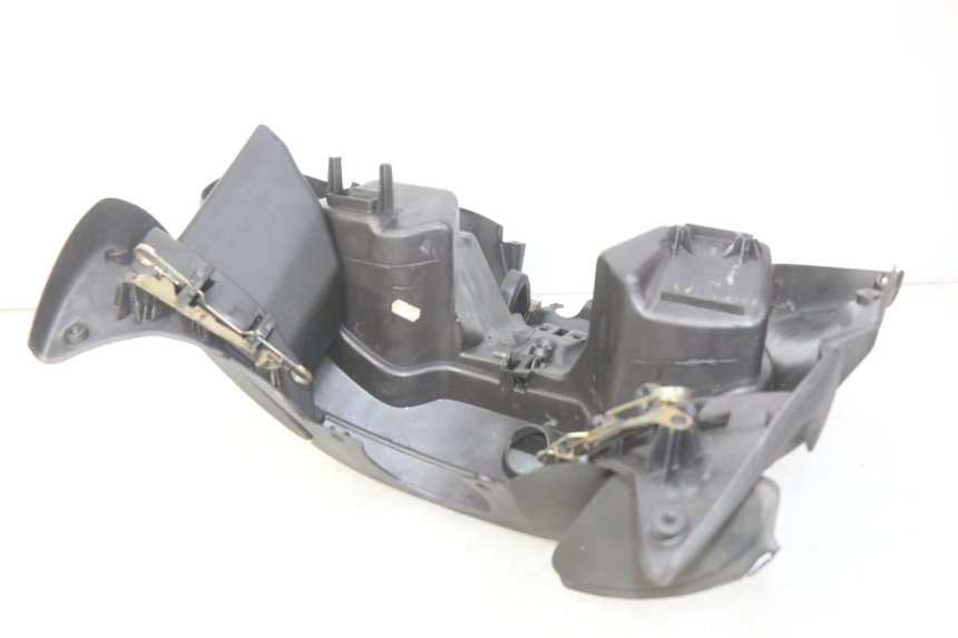 photo de TABLIER INTERIEUR PIAGGIO X9 EVOLUTION 125 (2003 - 2007) - Zoom état d’usage