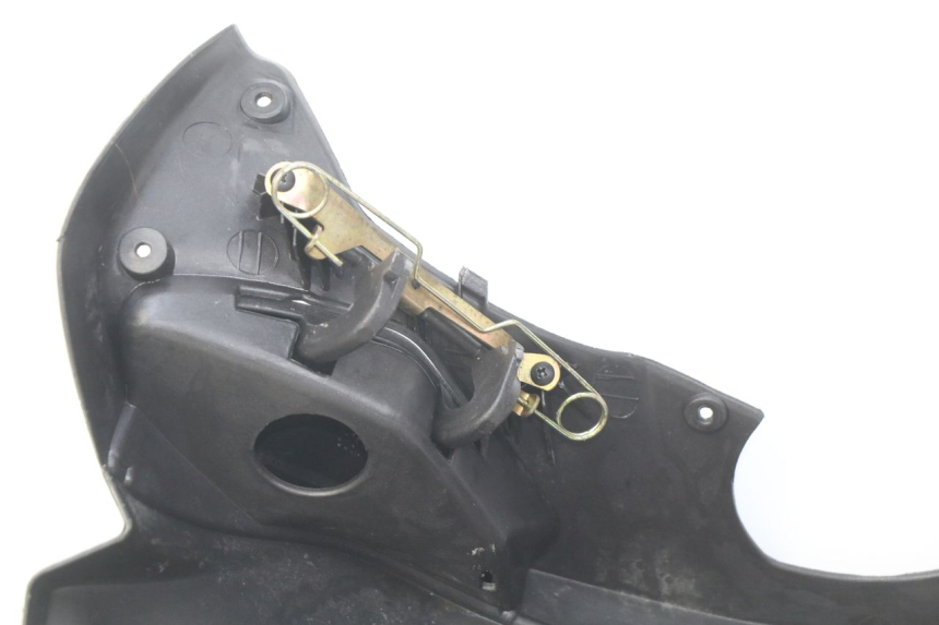 photo de TABLIER INTERIEUR PIAGGIO X9 EVOLUTION 125 (2003 - 2007) - Autre angle de vue