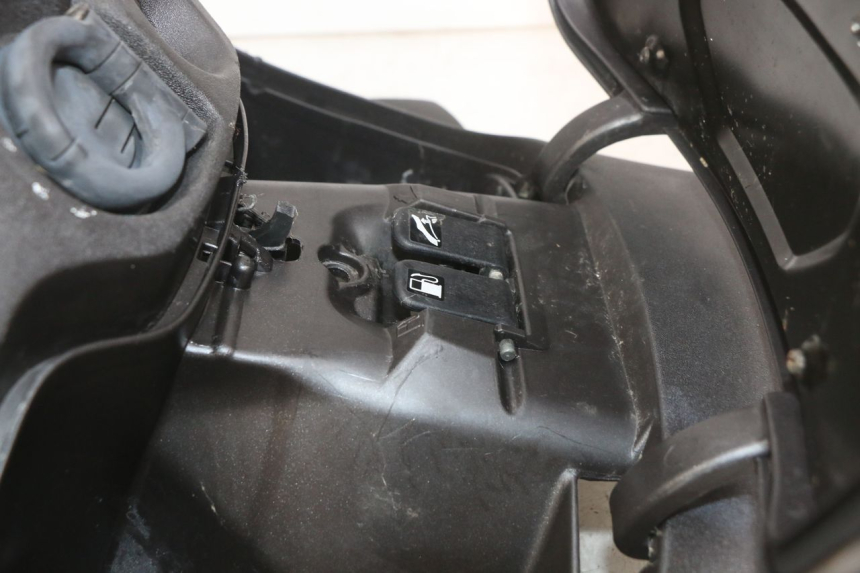 photo de TABLIER INTERIEUR PIAGGIO X9 EVOLUTION 125 (2003 - 2007) - Vue produit
