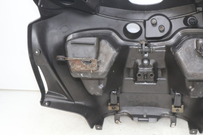 photo de TABLIER INTERIEUR PIAGGIO X9 EVOLUTION 125 (2003 - 2007) - Zoom état d’usage