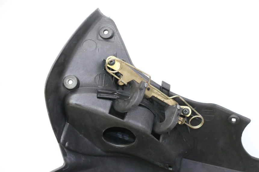 photo de TABLIER INTERIEUR PIAGGIO X9 EVOLUTION 125 (2003 - 2007) - Zoom composants