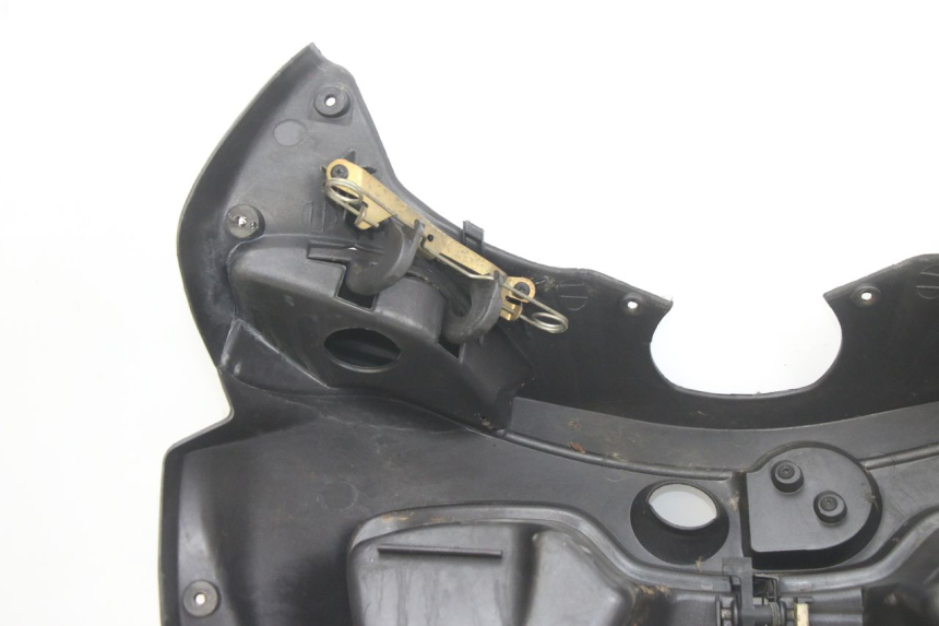 photo de TABLIER INTERIEUR PIAGGIO X9 125 (2000 - 2003) - Zoom état d’usage