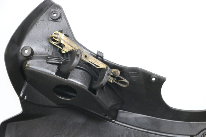 photo de TABLIER INTERIEUR PIAGGIO X9 125 (2000 - 2003) - Vue d’ensemble