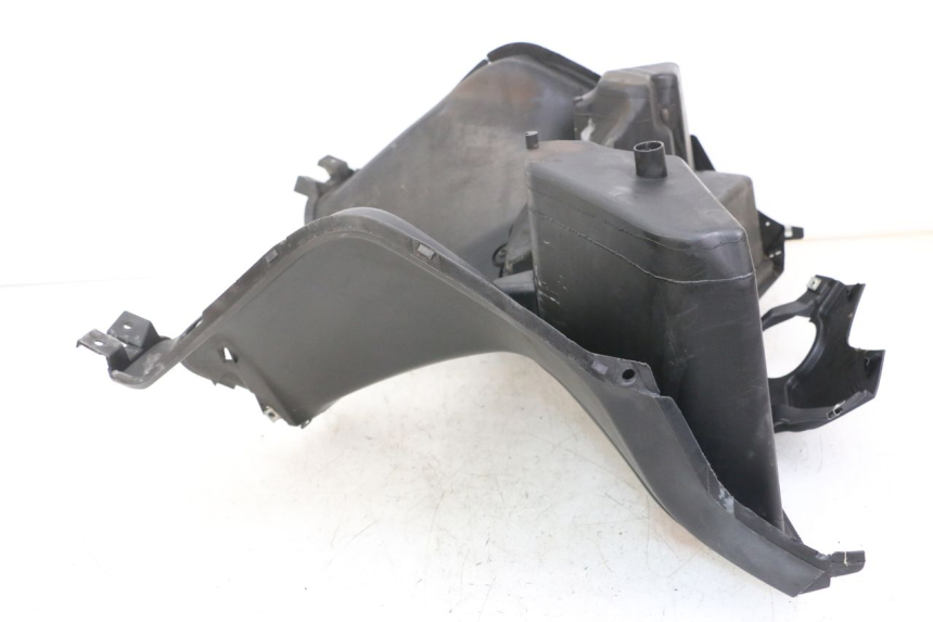 photo de TABLIER INTERIEUR YAMAHA X-MAX XMAX ABS 250 (2010 - 2014) - Zoom état d’usage