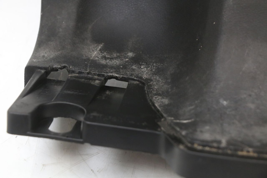 photo de TABLIER INTERIEUR YAMAHA YE ZEST 50 (1992 - 1998) - Vue d’ensemble