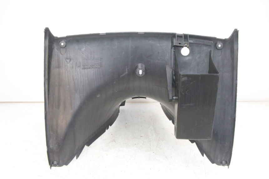 photo de TABLIER INTERIEUR YAMAHA YP MAJESTY 125 (1998 - 2001) - Zoom état d’usage