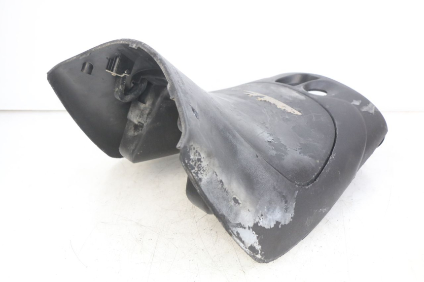 photo de TABLIER INTERIEUR PIAGGIO ZIP 2T 50 (2009 - 2019) - Gros plan technique