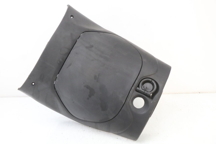 photo de TABLIER INTERIEUR PIAGGIO ZIP 4T 50 (2018 - 2020) - Zoom état d’usage