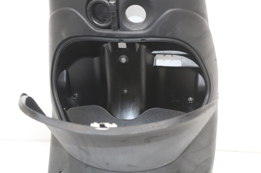 photo de TABLIER INTERIEUR PIAGGIO ZIP 4T 50 (2018 - 2020) - Vue d’ensemble