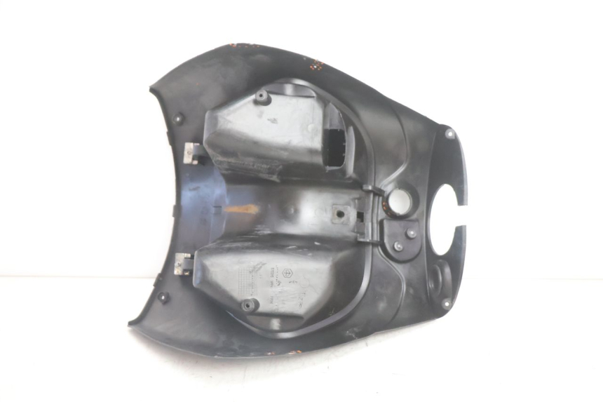 photo de TABLIER INTERIEUR PIAGGIO ZIP 4T 50 (2018 - 2020) - Zoom composants
