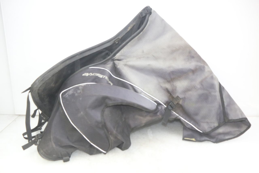 photo de TABLIER PROTECTION SUZUKI BURGMAN 650 (2002 - 2004) - Zoom composants