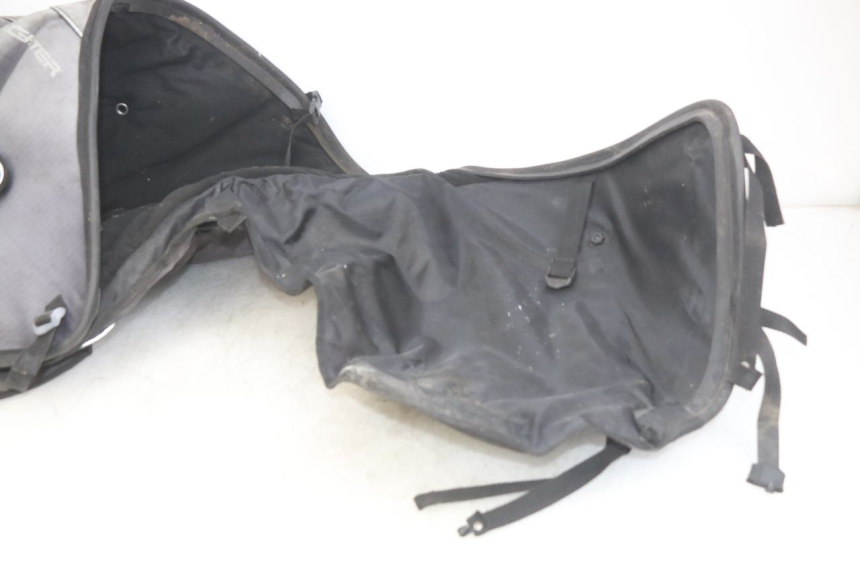 photo de TABLIER PROTECTION SUZUKI BURGMAN 650 (2002 - 2004) - Vue d’ensemble