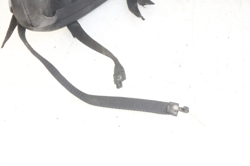 photo de TABLIER PROTECTION SUZUKI BURGMAN 650 (2002 - 2004) - Points de fixation