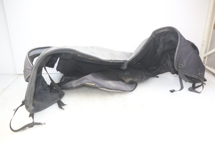 photo de TABLIER PROTECTION SUZUKI BURGMAN 650 (2002 - 2004) - État de surface