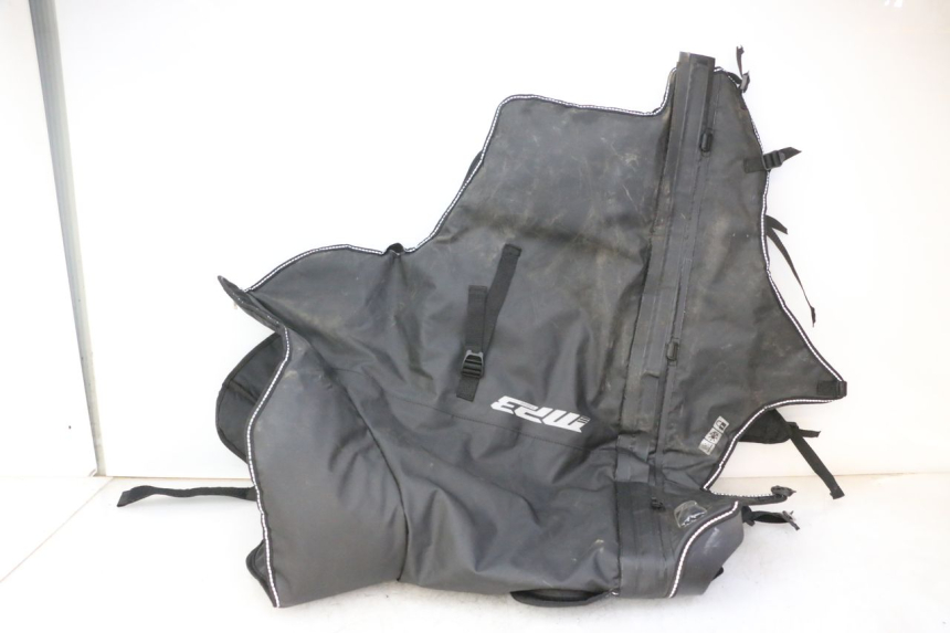 photo de TABLIER PROTECTION PIAGGIO MP3 HPE 310 (2024 - 2025) - Détail de la pièce