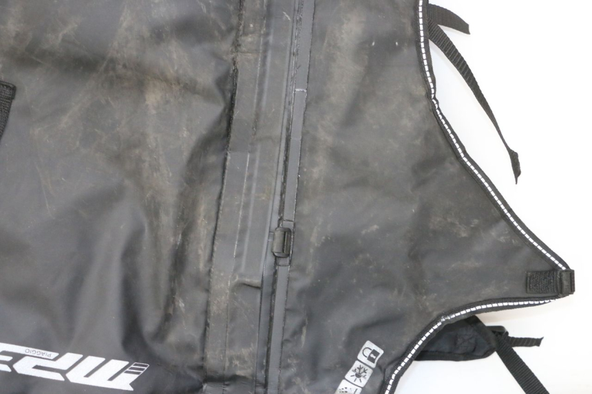 photo de TABLIER PROTECTION PIAGGIO MP3 HPE 310 (2024 - 2025) - Zoom qualité