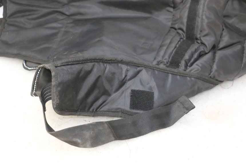 photo de TABLIER PROTECTION PIAGGIO MP3 HPE 310 (2024 - 2025) - Points de fixation