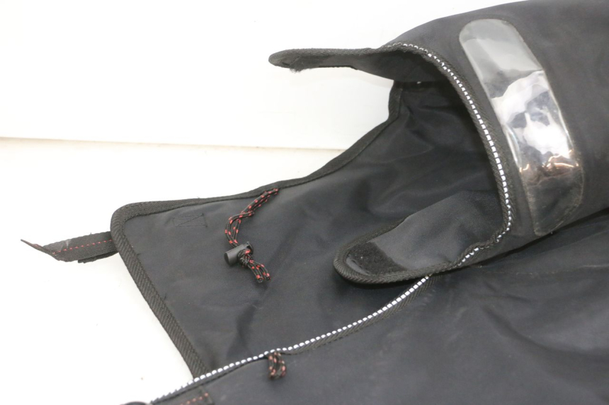 photo de TABLIER PROTECTION PIAGGIO MP3 500 (2016 - 2018) - Marquages et références