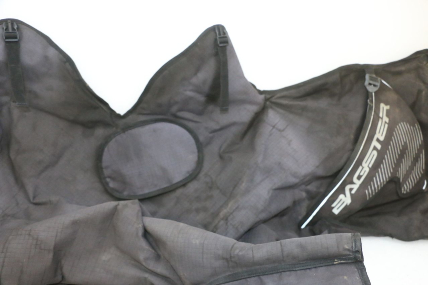 photo de TABLIER PROTECTION PIAGGIO XEVO - X EVO 125 (2007 - 2017) - Zoom état d’usage