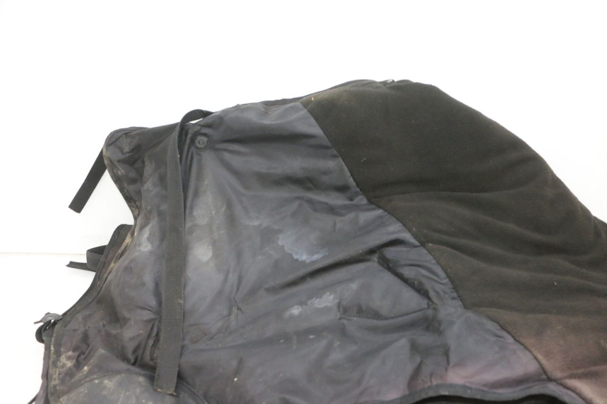 photo de TABLIER PROTECTION PIAGGIO XEVO - X EVO 125 (2007 - 2017) - Points de fixation