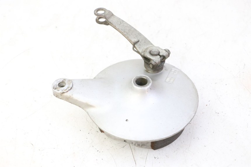 photo de Rear drum HYOSUNG GV AQUILA 125 (2000 - 2009) - Autre angle de vue