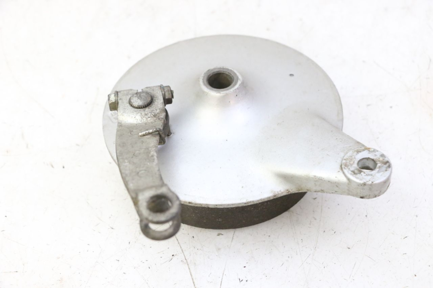 photo de Rear drum HYOSUNG GV AQUILA 125 (2000 - 2009) - Gros plan technique