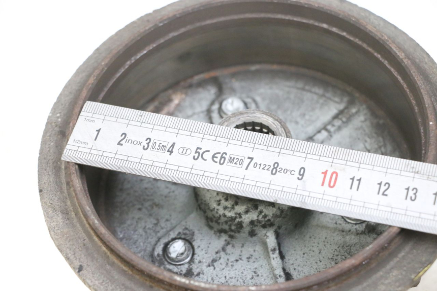 photo de TAMBOUR ARRIERE PEUGEOT ELYSEO 125 (1999 - 2004) - Zoom état d’usage