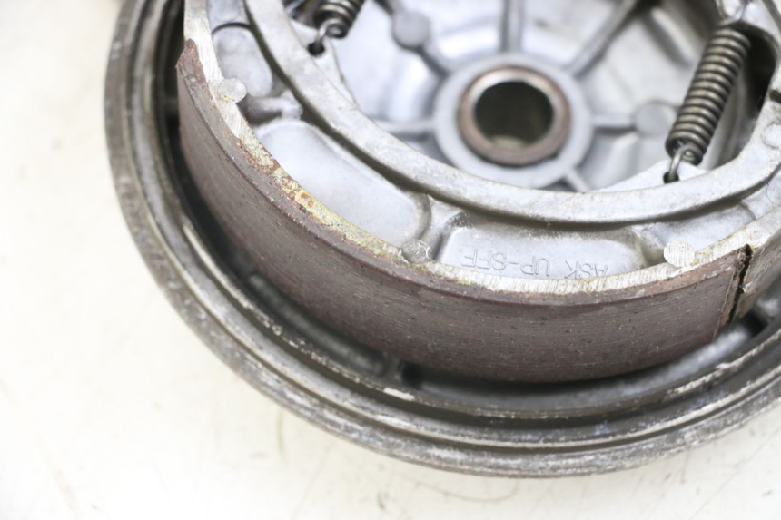 photo de Rear drum HYOSUNG GF 125 (2001 - 2005) - Détail de la pièce