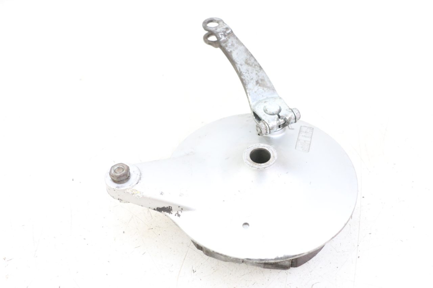 photo de Rear drum HYOSUNG GF 125 (2001 - 2005) - Gros plan technique