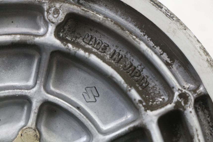 photo de TAMBOUR ARRIERE SUZUKI GSX E 250 (1982 - 1983) - Gros plan technique