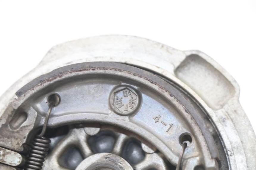 photo de TAMBOUR ARRIERE YAMAHA TW 125 (1998 - 2002) - Points de fixation