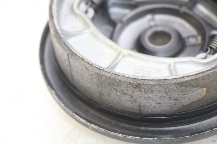 photo de TAMBOUR ARRIERE SYM WOLF SB 125 (2011 - 2018) - Zoom état d’usage