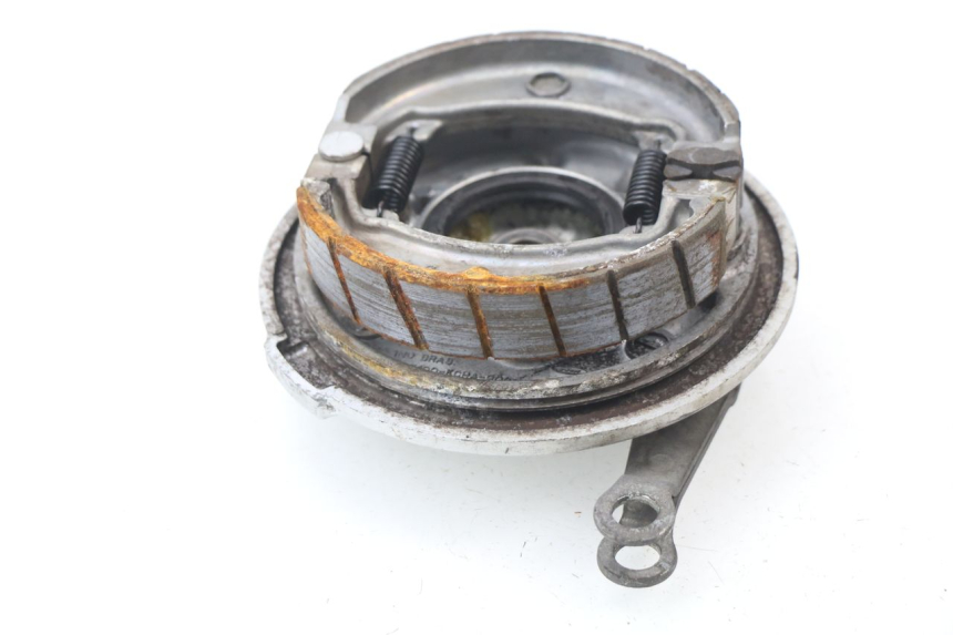 photo de TAMBOUR AVANT HONDA CG 125 (1996 - 1998) - Gros plan technique