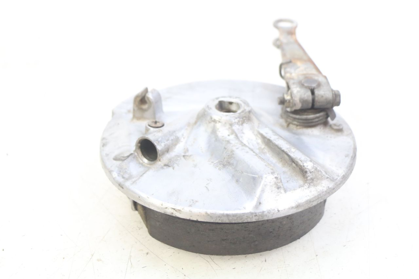 photo de TAMBOUR AVANT HONDA CM 125 (1983 - 2003) - Gros plan technique