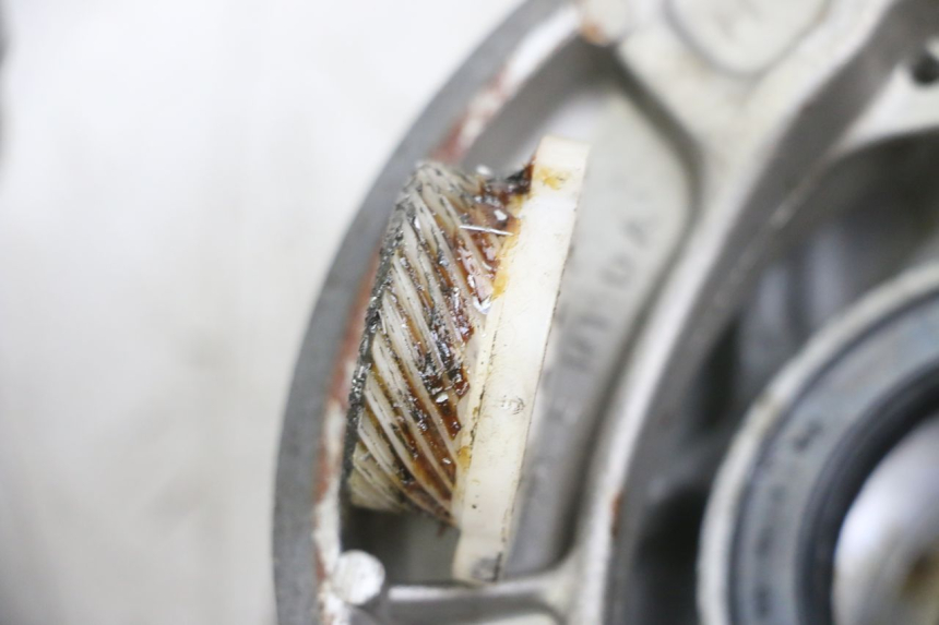 photo de TAMBOUR AVANT HONDA SCV LEAD 100 (2003 - 2007) - Zoom composants