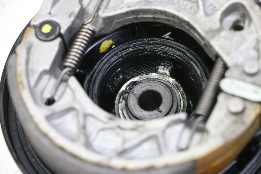 photo de TAMBOUR AVANT MBK OVETTO ONE 2T 50 (2013 - 2017) - Points de fixation