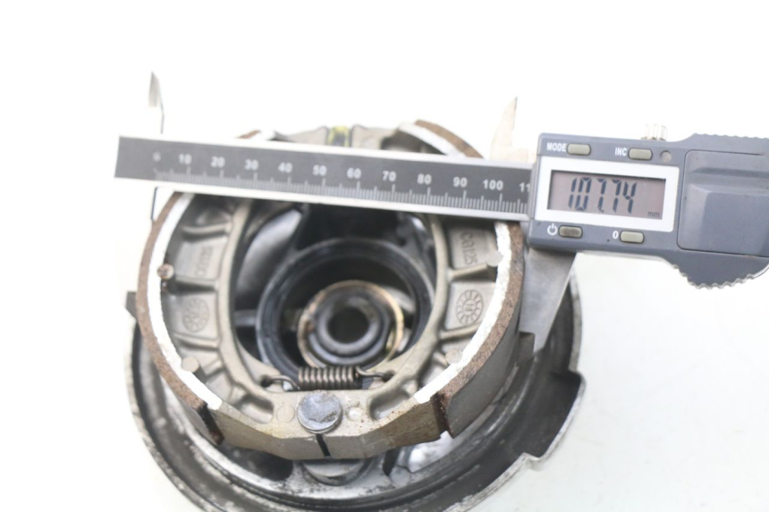 photo de TAMBOUR AVANT VASTRO R-ONE 4T 50 (2014 - 2022) - Détail de la pièce