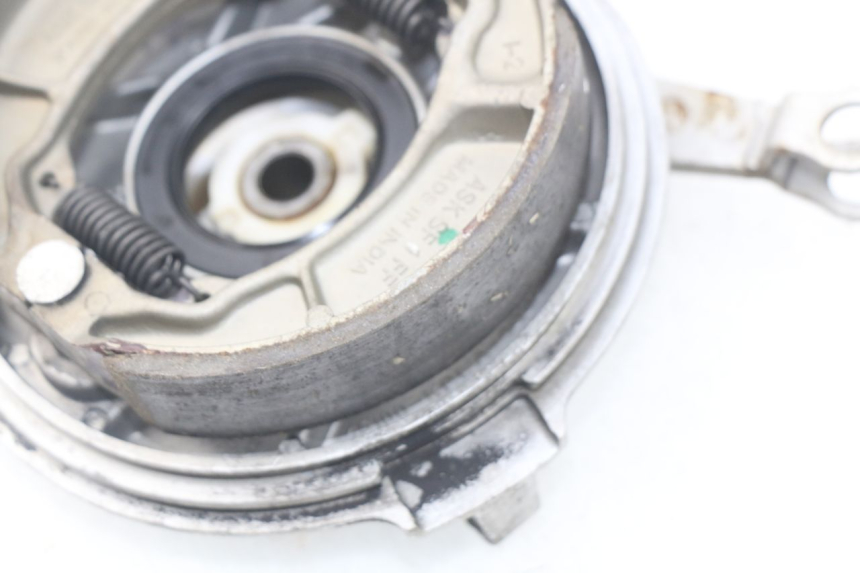 photo de TAMBOUR AVANT HONDA SCV LEAD 100 (2003 - 2007) - Zoom état d’usage