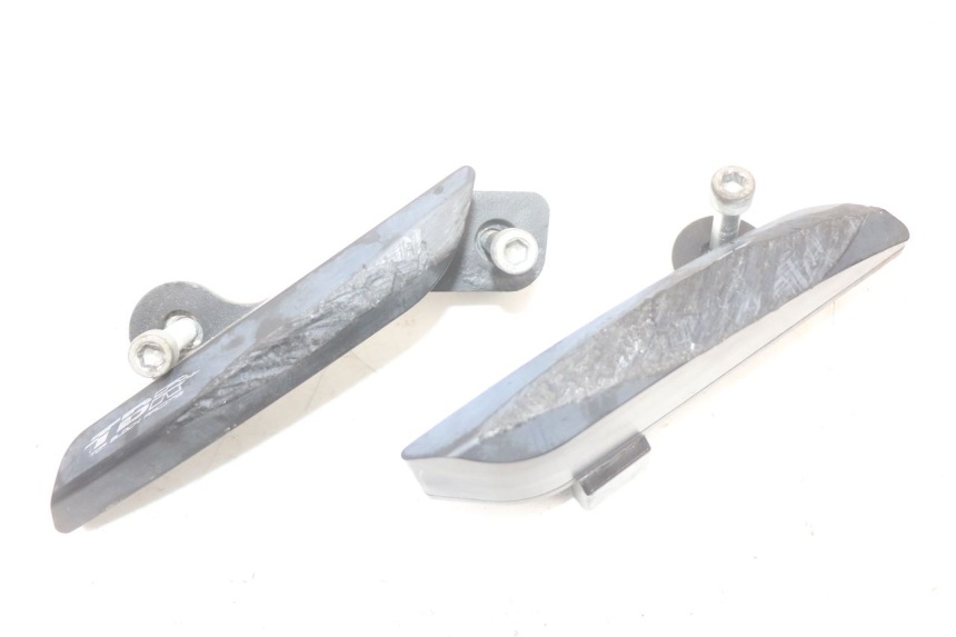 photo de TAMPON MOTEUR SUZUKI GSR 750 (2011 - 2017) - Vue principale