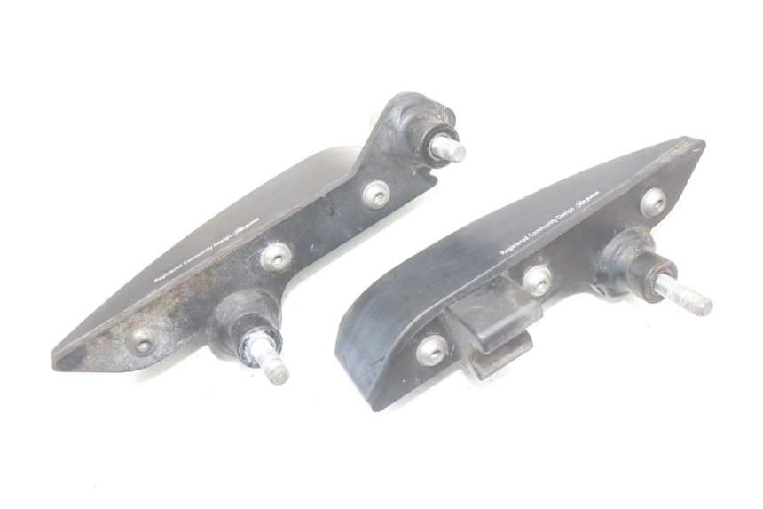 photo de TAMPON MOTEUR SUZUKI GSR 750 (2011 - 2017) - Vue d’ensemble