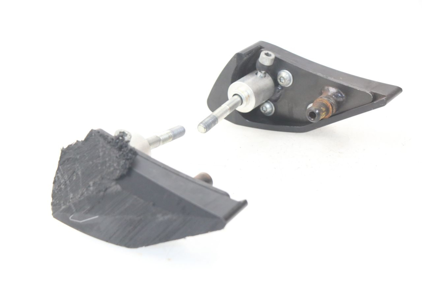 photo de TAMPON MOTEUR SUZUKI GSX-R GSXR K16 1000 (2012 - 2016) - Vue principale